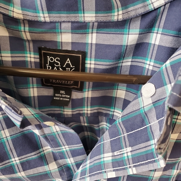 🕵️2/$18💰Jos A Bank casual button up, XXL - Picture 3 of 4